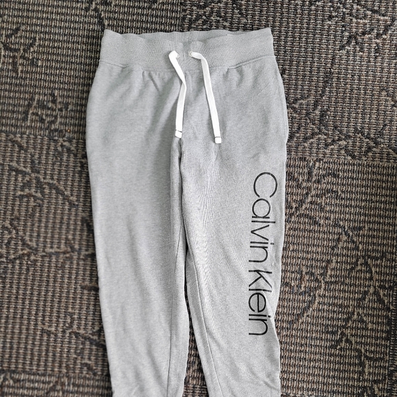 sweatpants - Picture 1 of 3